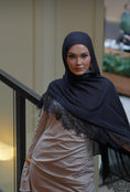 Load image into Gallery viewer, Caviar Black Lace Modal