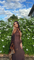 Load image into Gallery viewer, Brown Blossom

