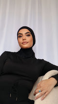 Load image into Gallery viewer, Sports Black Ninja Non Slip / Swim Hijab
