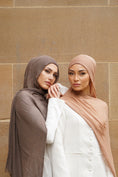 Load image into Gallery viewer, Timeless Mocha Seamless Rayon Hijab
