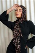 Load image into Gallery viewer, Dusty Leopard Printed Shawl
