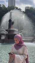 Load and play video in Gallery viewer, Maxi Modal Pink Rogue
